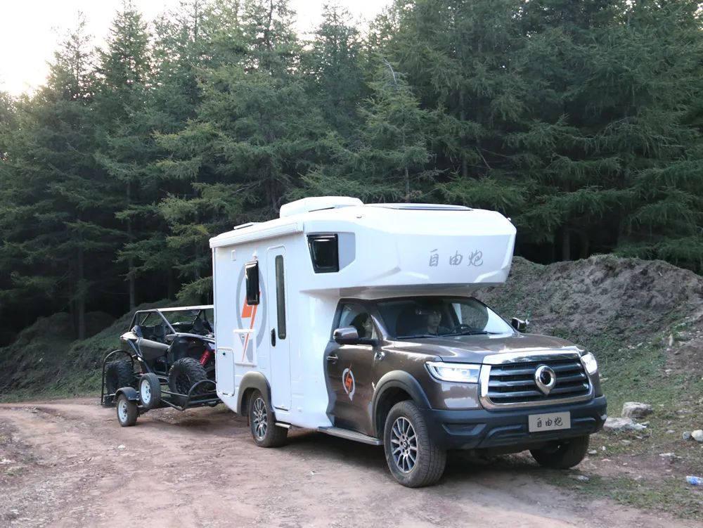 C6駕照即將到來(lái)！這款擁有牽引資質(zhì)的自行式房車(chē)千萬(wàn)別錯(cuò)過(guò)！