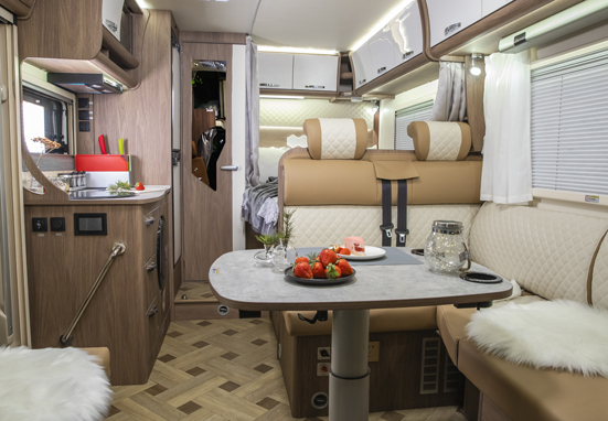 2021年選房車，自動檔、大空間、國六